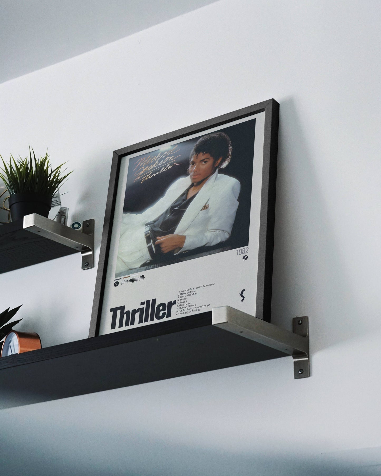 Quadro: Thriller (1982) by Michael Jackson - Quadraê