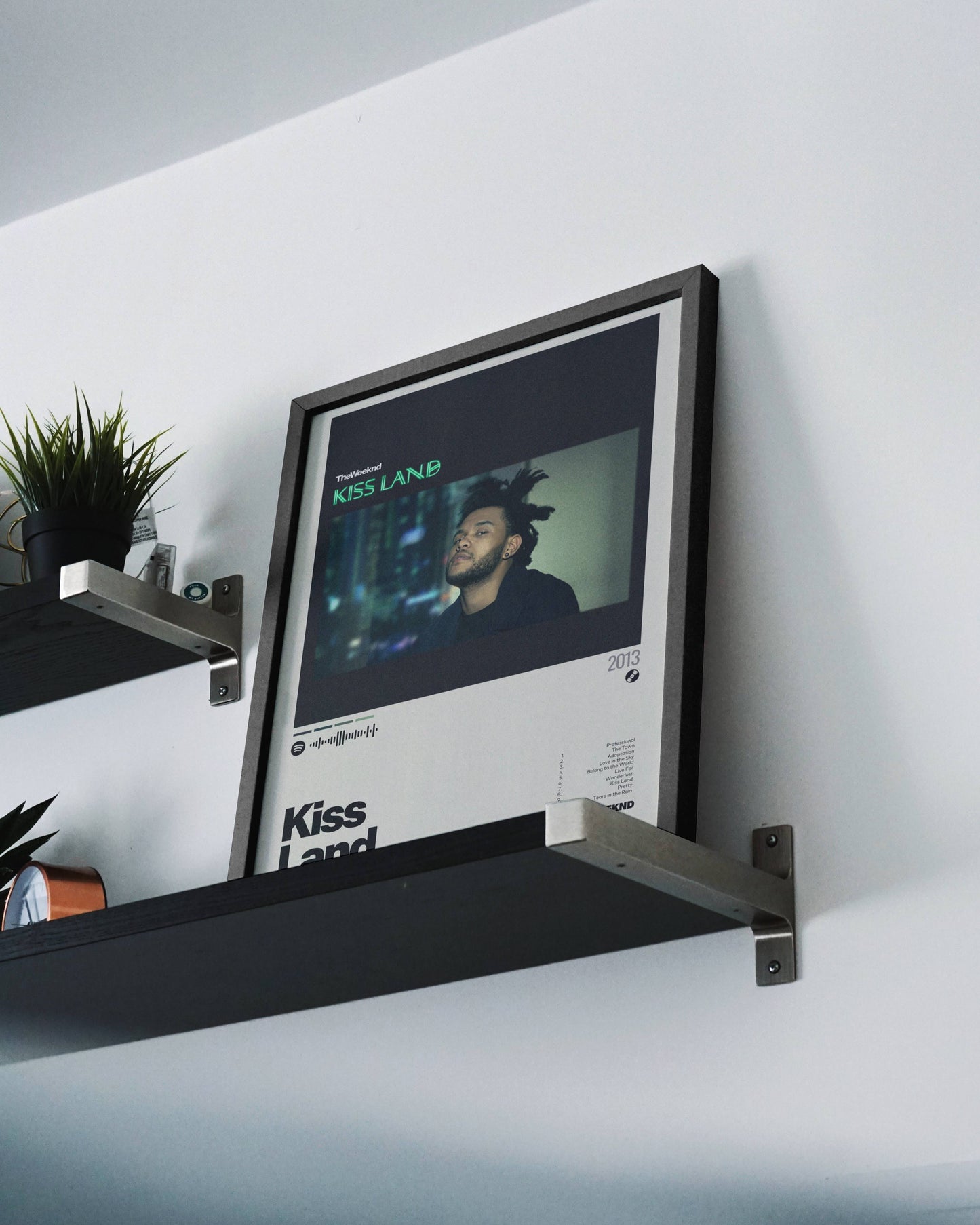 Quadro: Kiss Land (2013) by The Weeknd